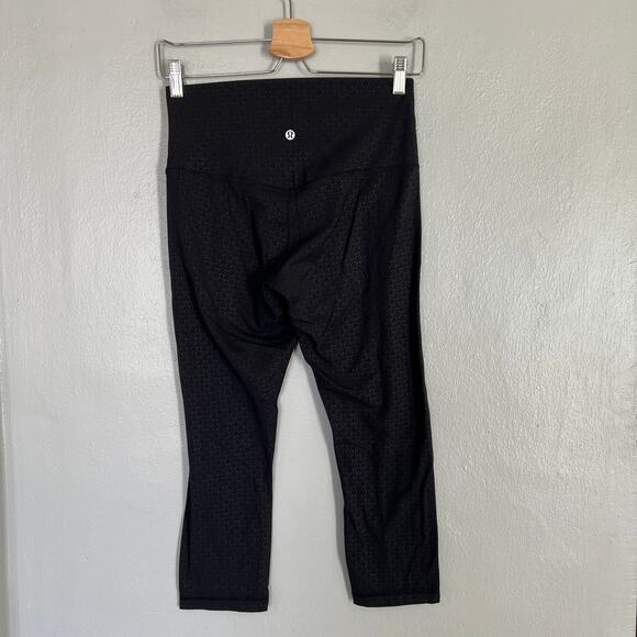 Lululemon Align Crop Leggings 21" Diverge Emboss Black Women's Size 8 Nulu Pants - Picture 2 of 11